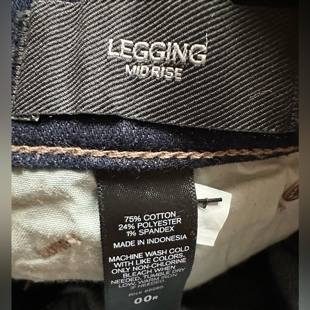 Express Distressed Jeggings - Picture 4 of 6